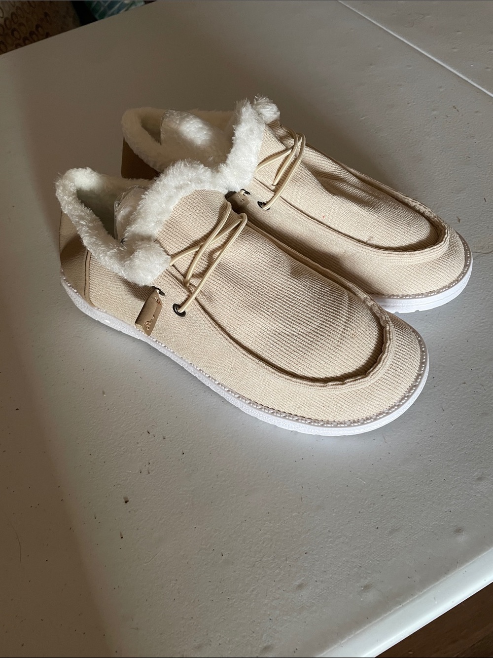 Source Unknown Beige Canvas Faux-Shearling Slip-On Flats